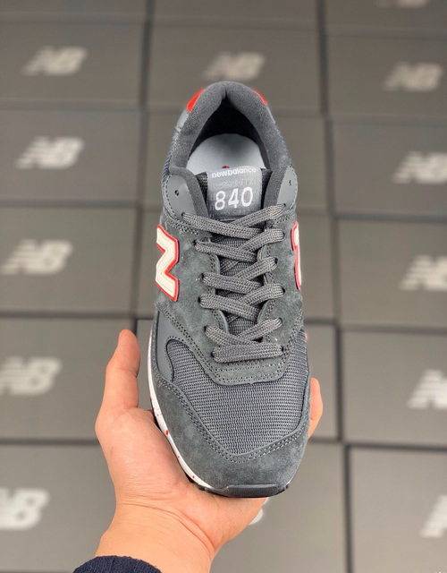 New Balance 840