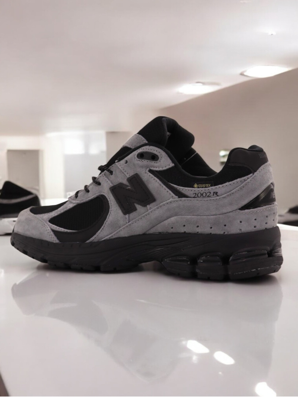 New Balance 2002