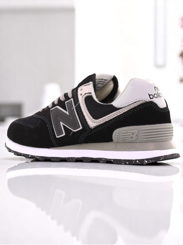 New Balance 574