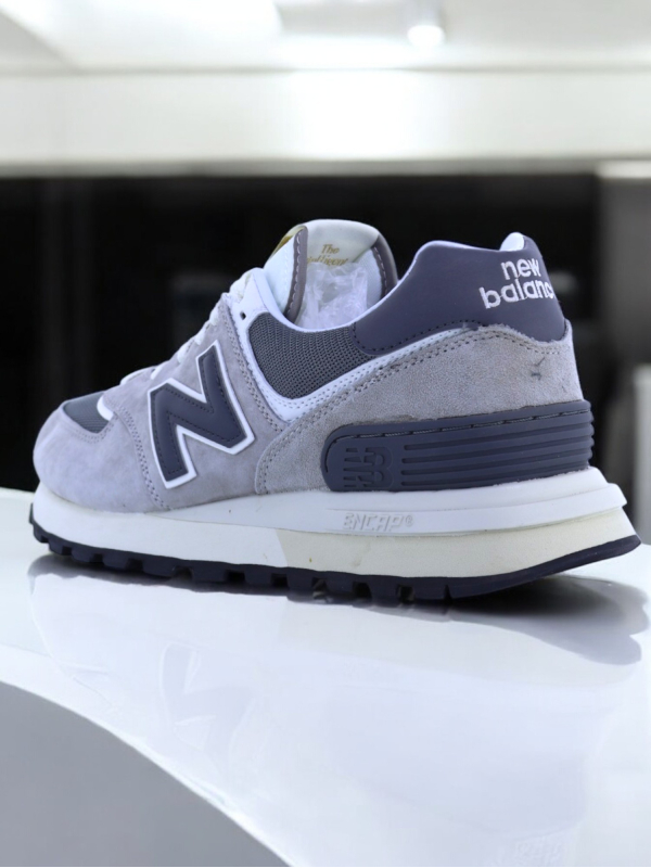 New Balance 574