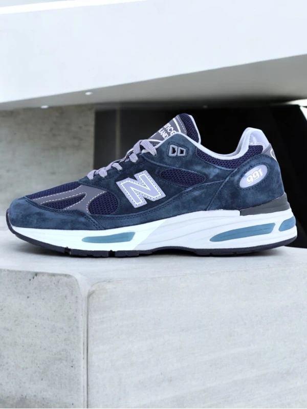 New Balance 991