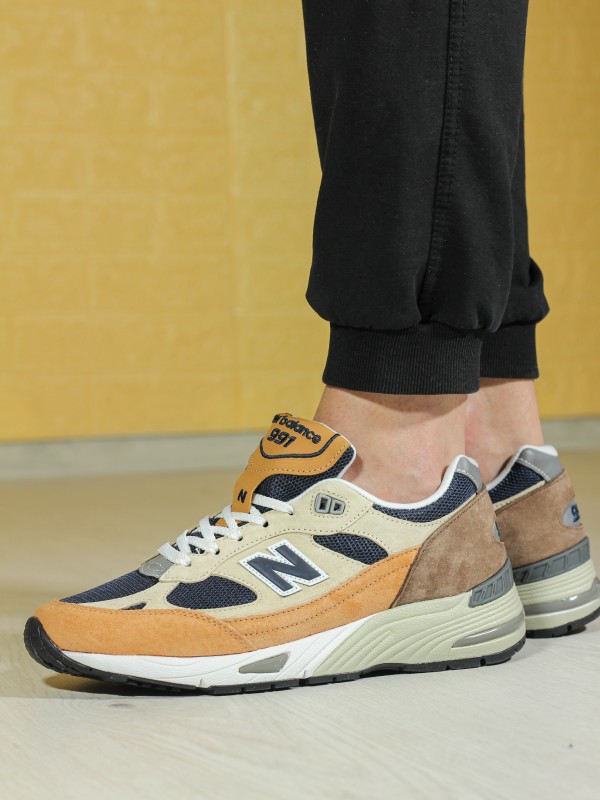 New Balance 991