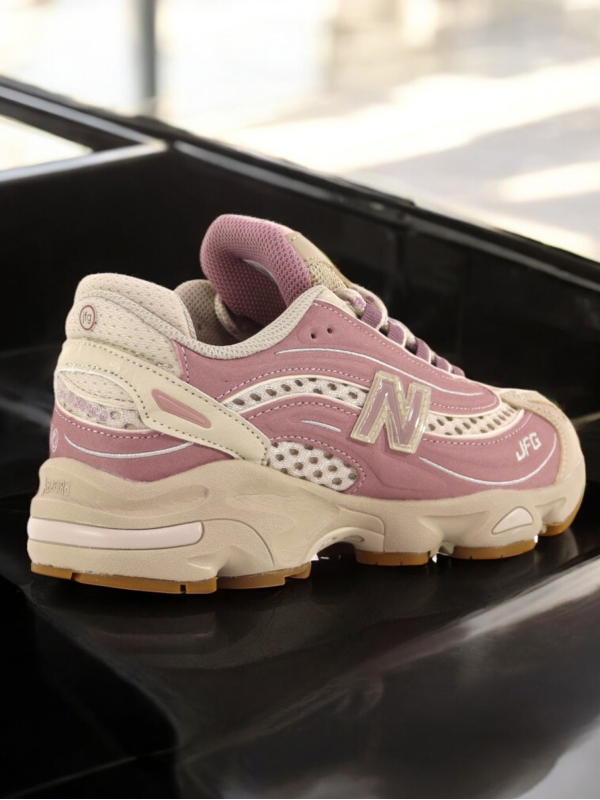 New Balance 1000