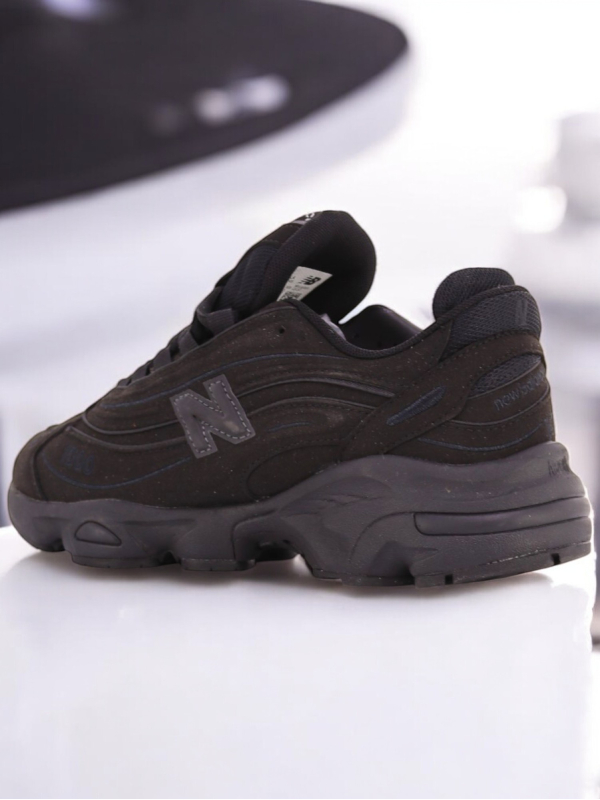 New Balance 1000