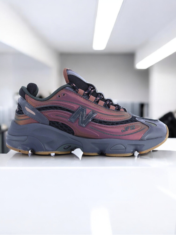 New Balance 1000