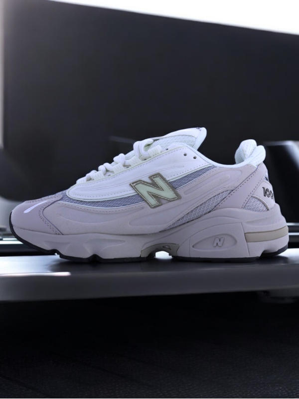New Balance 1000