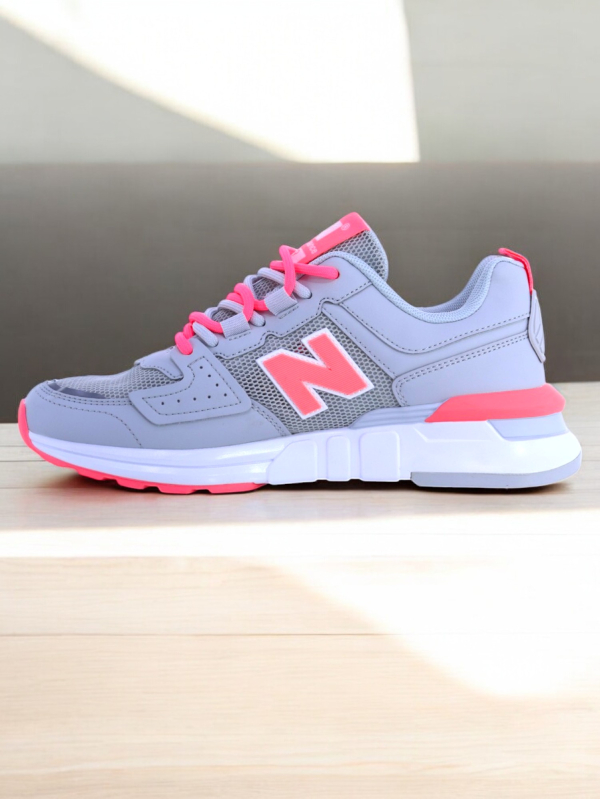 New Balance 999