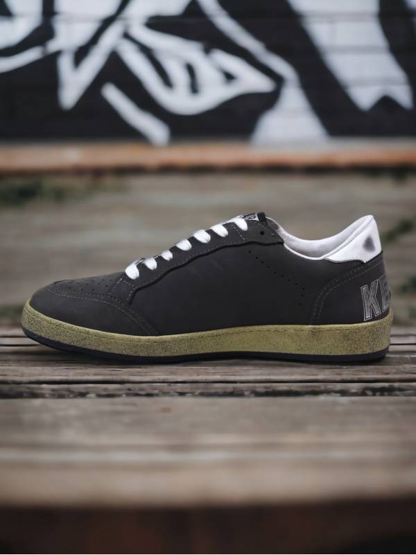 Golden Goose Ballstar