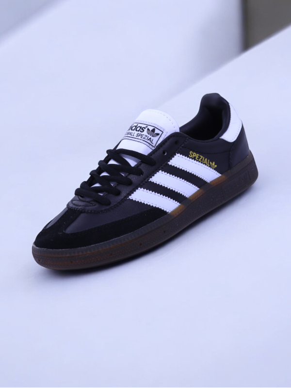 Adidas Spezial