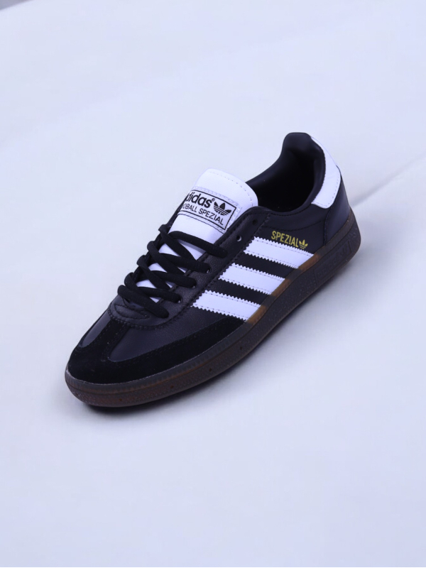 Adidas Spezial