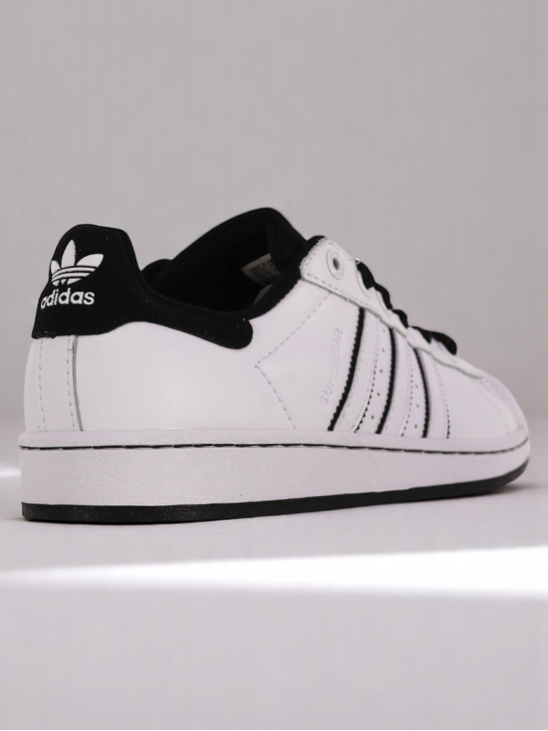 Adidas Superstar