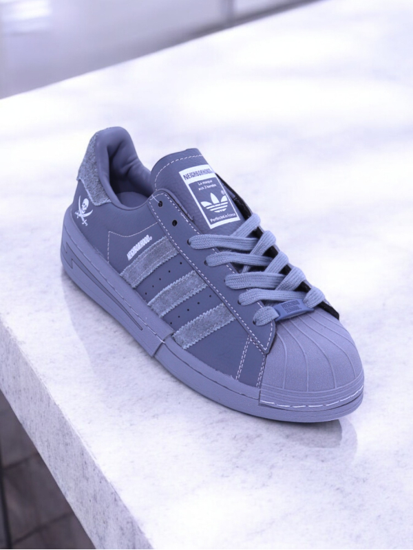 Adidas Superstar