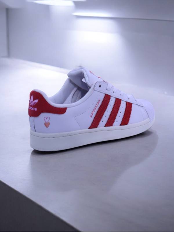 Adidas Superstar