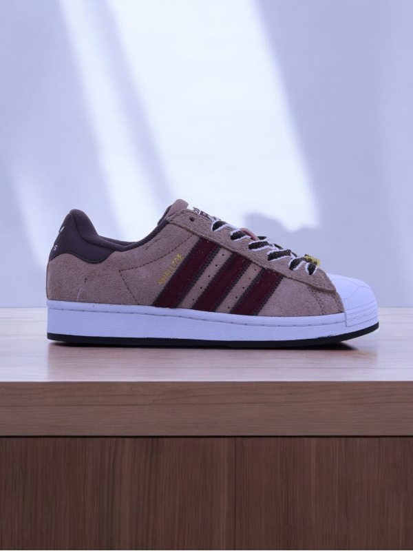 Adidas Superstar