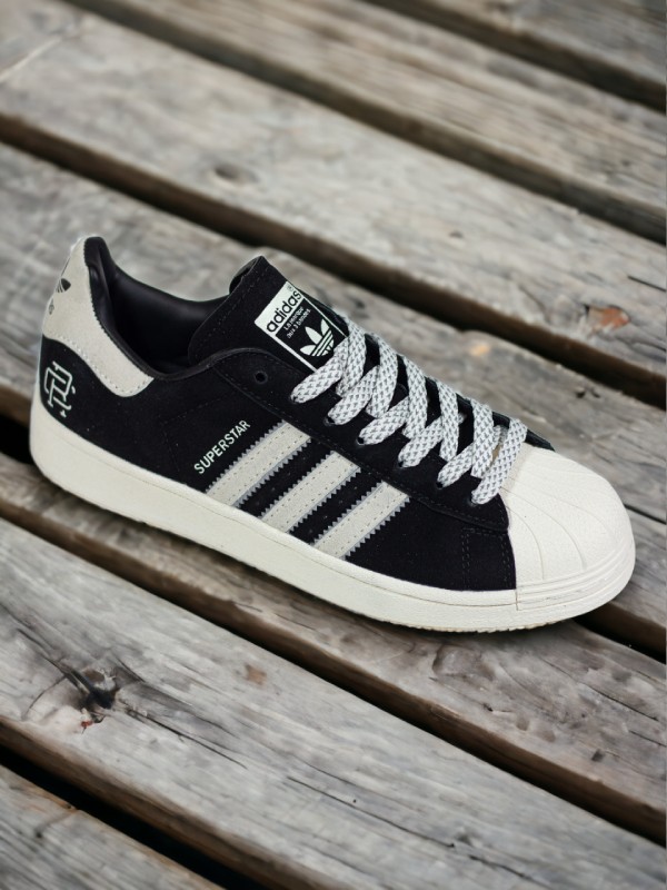 Adidas Superstar