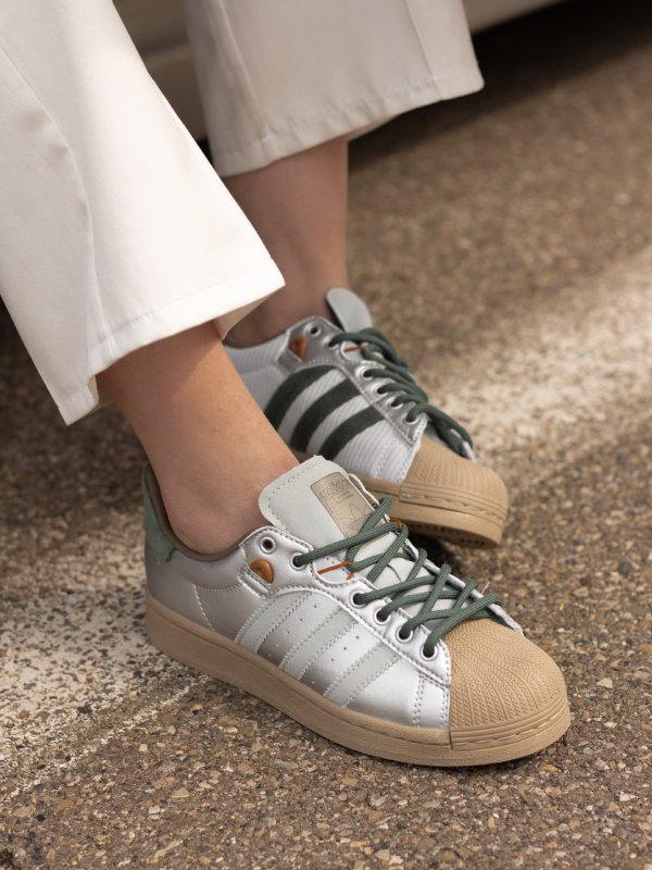 Adidas Superstar