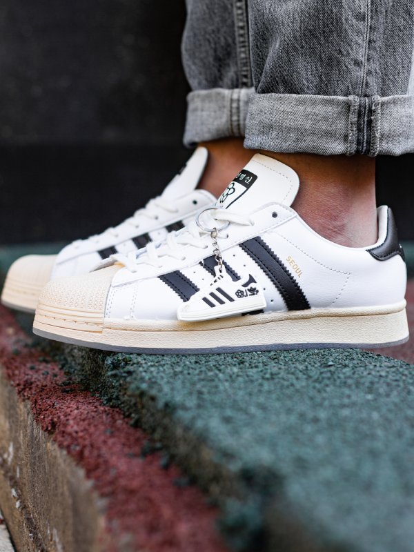 Adidas Superstar