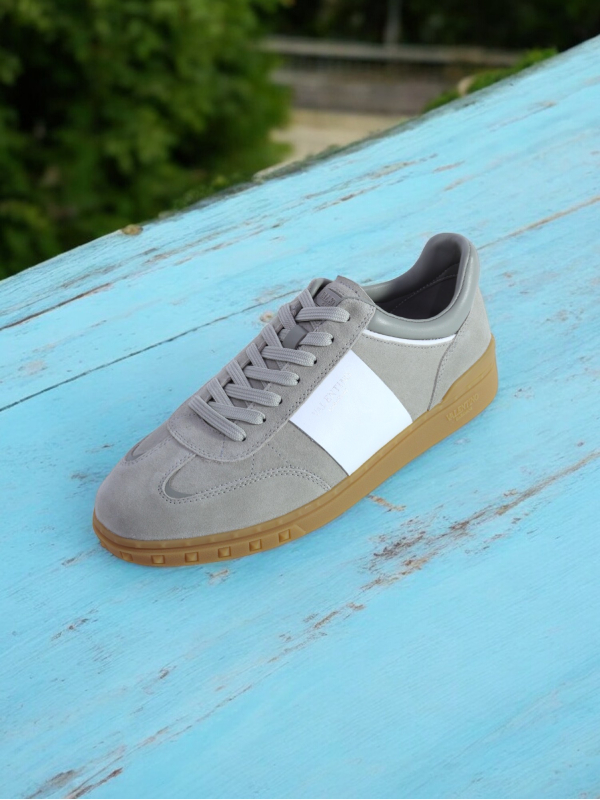 Valentino Garavani Upvillage Sneakers