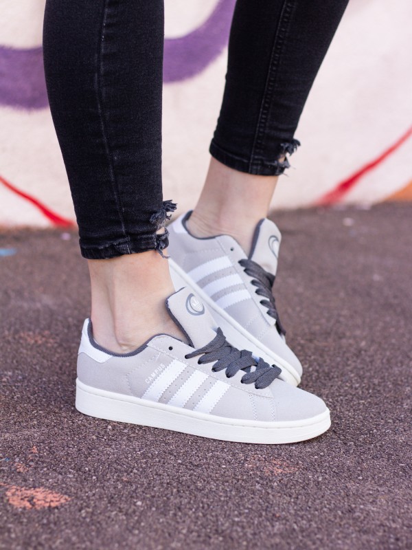 Adidas campus
