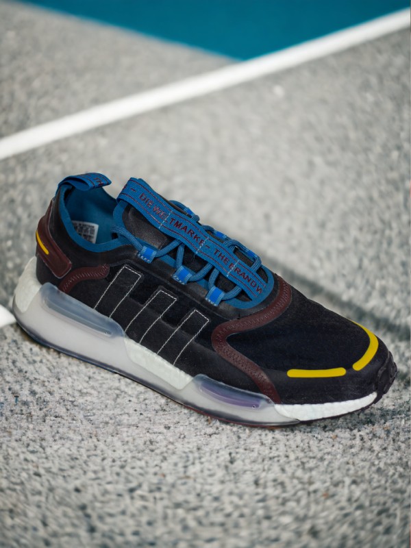 Adidas NMD V3