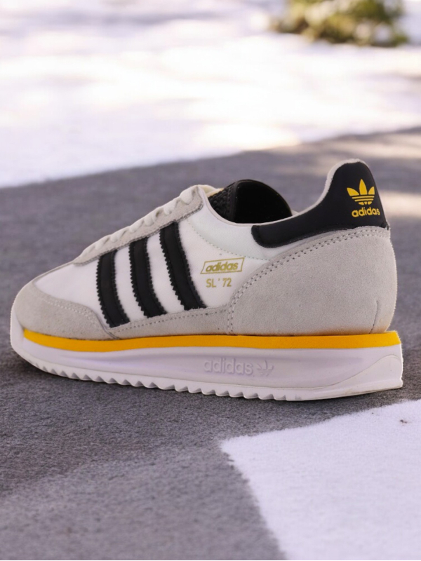 Adidas SL 72