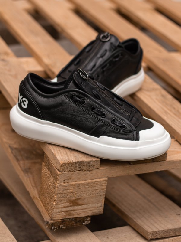 Adidas Y-3 Ajatu