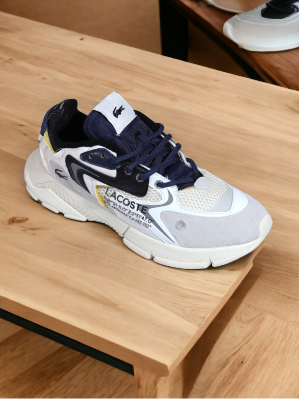 Lacoste L003 Neo