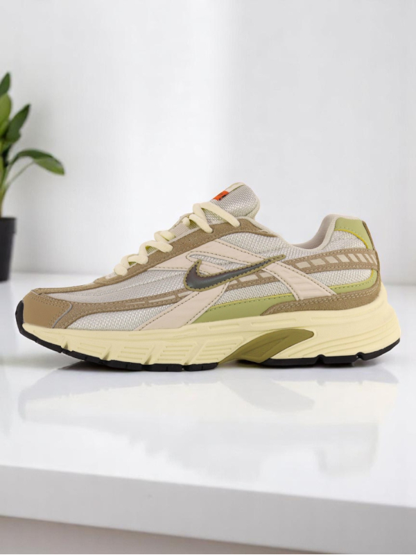 Nike Initiator