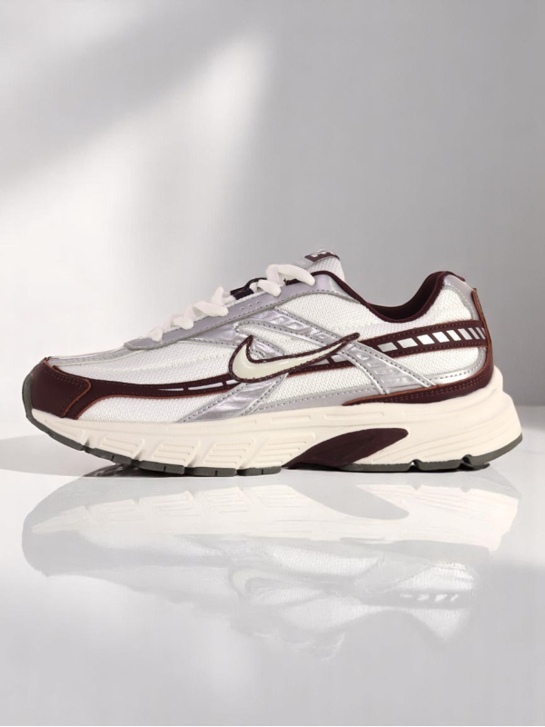 Nike Initiator
