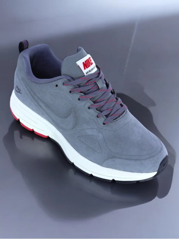 Nike Air Relentless 26