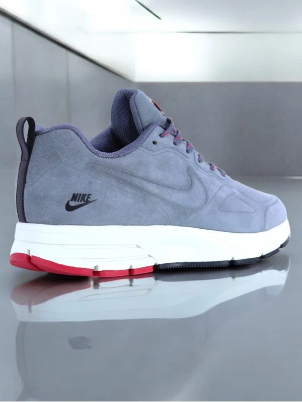 Nike Air Relentless 26