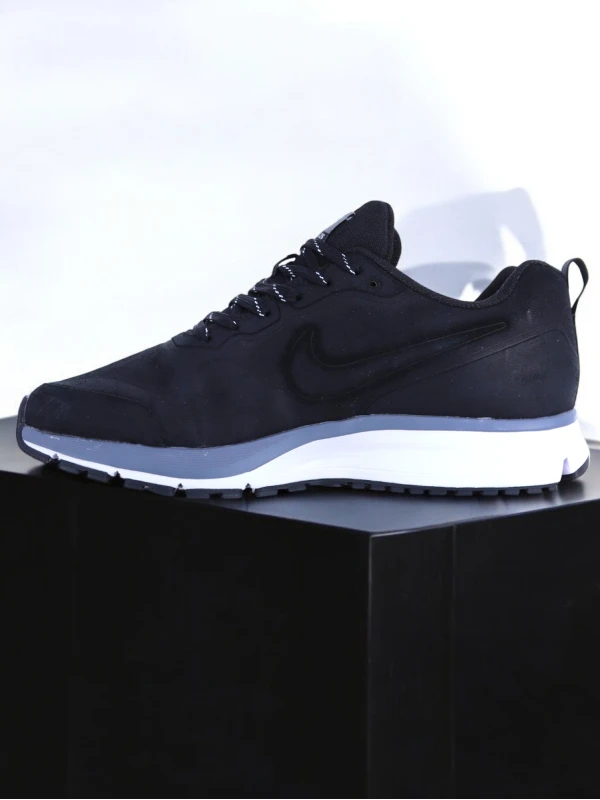 Nike Air Relentless 26