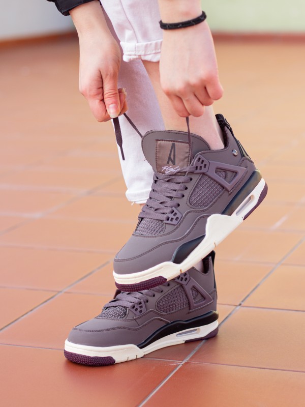 Nike Air Jordan 4
