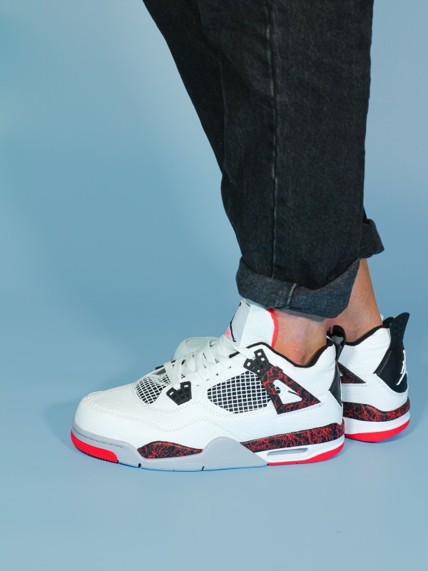 Nike Air Jordan 4