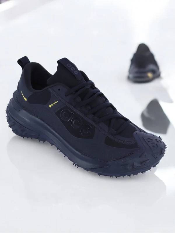 Nike ACG