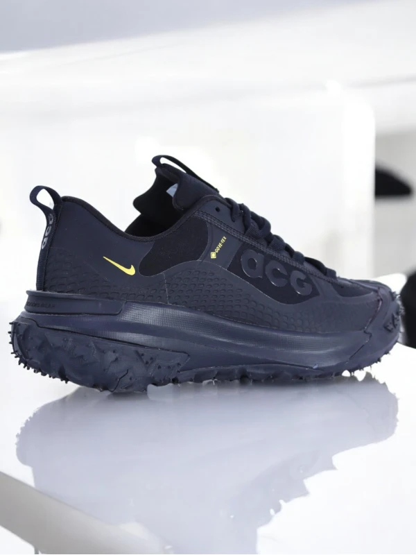 Nike ACG