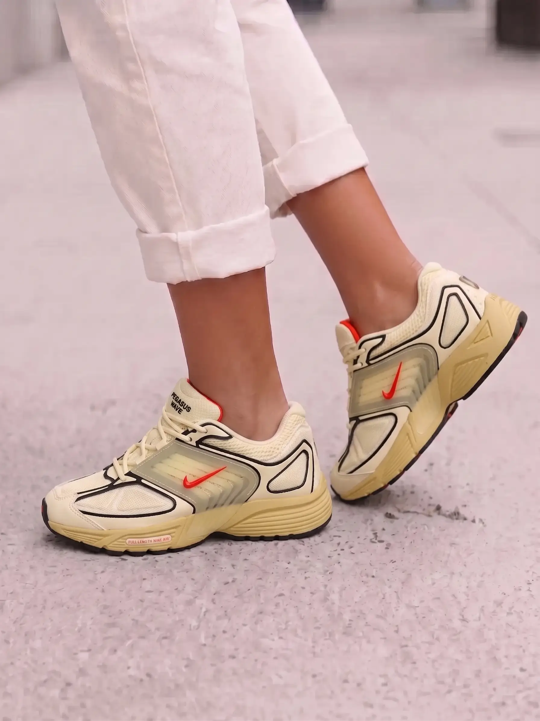 Nike Air Pegasus Wave