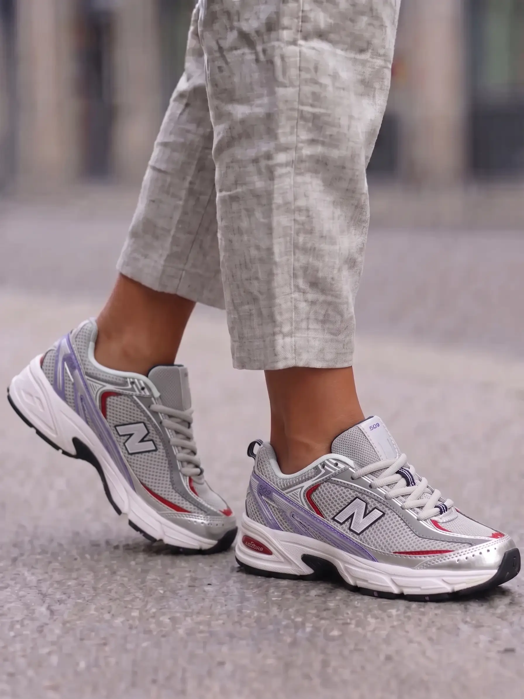 New Balance 509