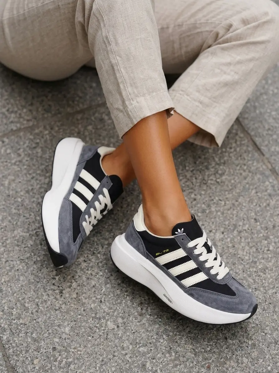 Adidas SL 72
