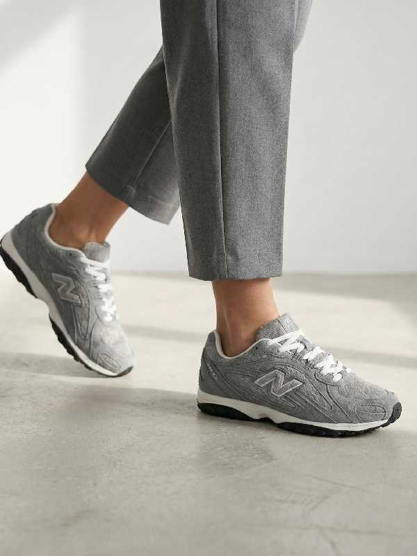 New Balance 204L