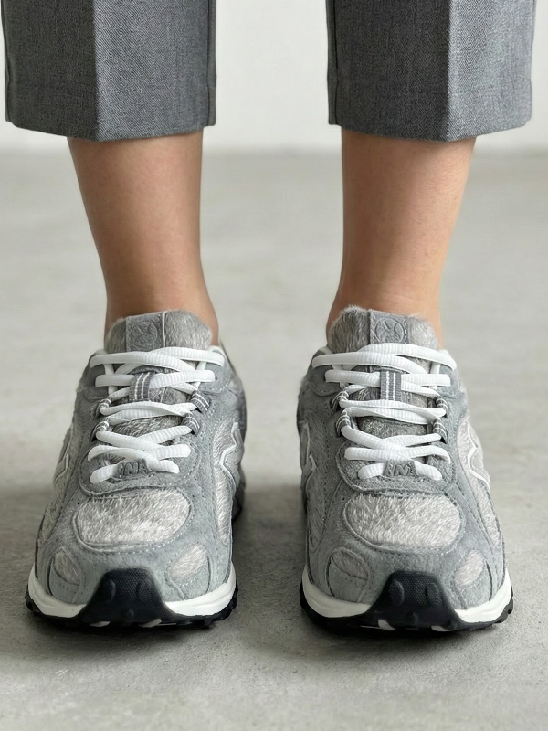 New Balance 204L