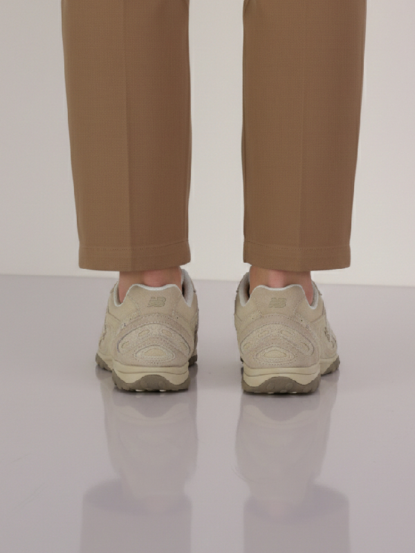 New Balance 204L