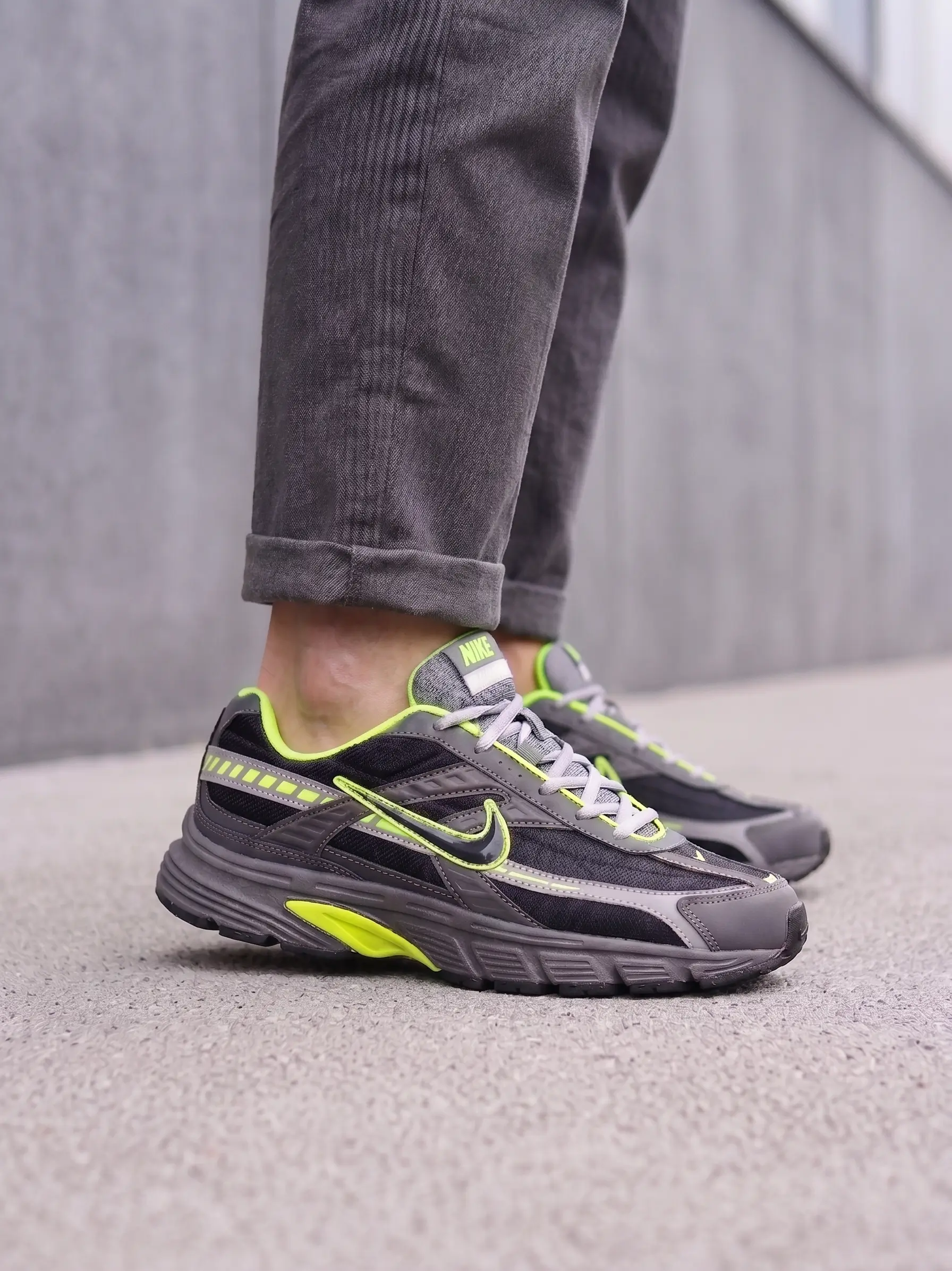 Nike Initiator