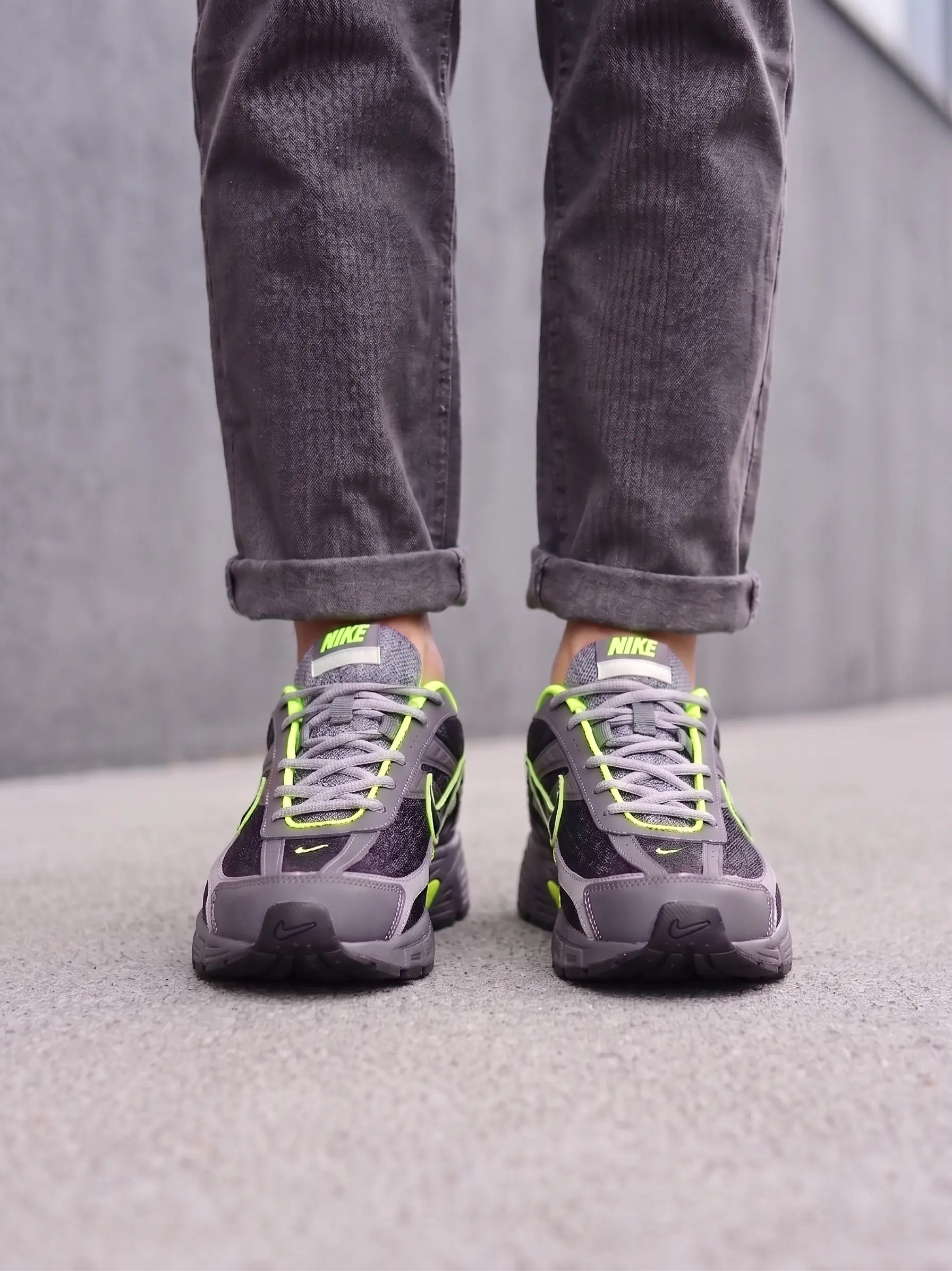 Nike Initiator