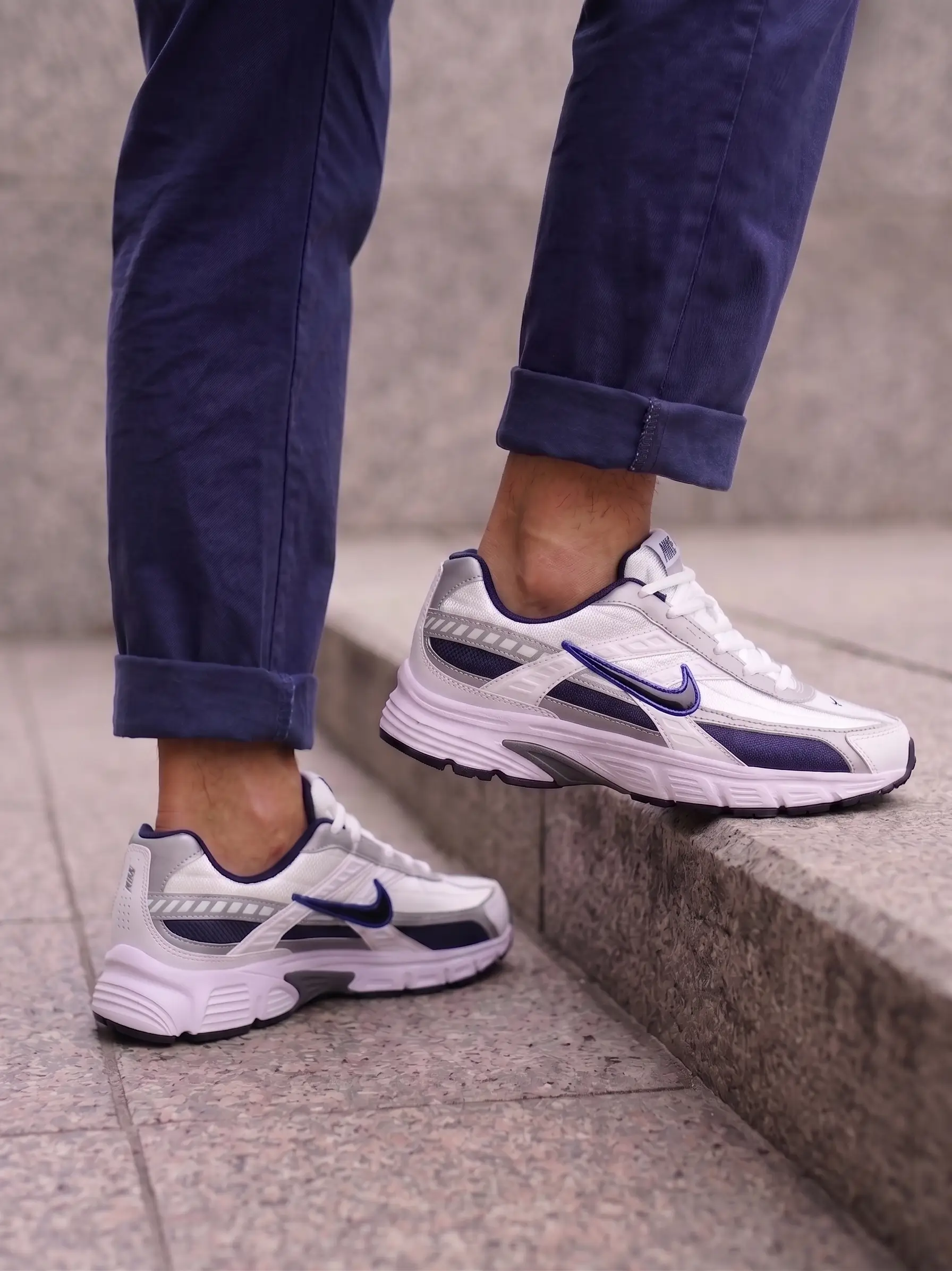 Nike Initiator