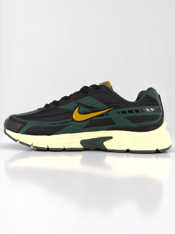 Nike Initiator