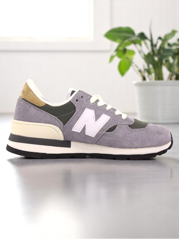 New Balance 990