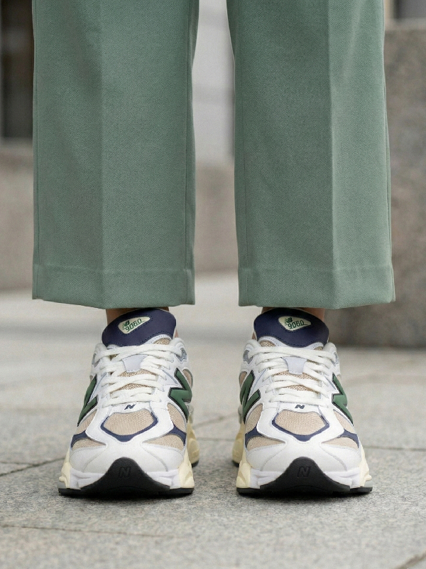 New Balance 9060