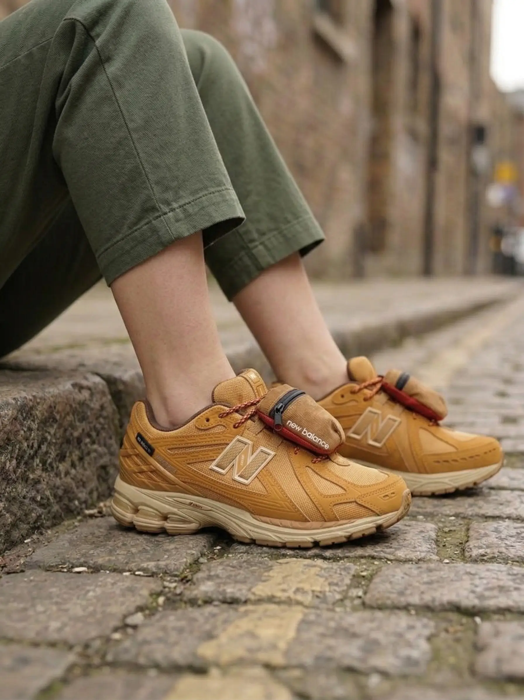 New Balance 1906