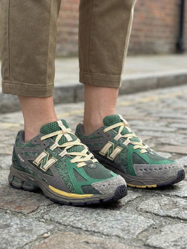 New Balance 1906